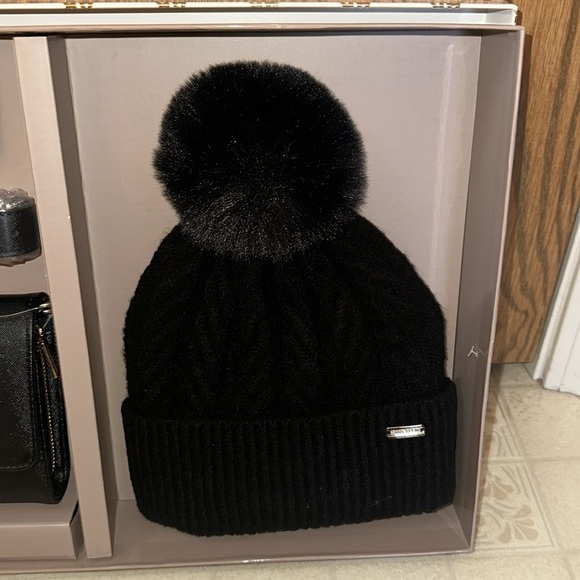 AK Anne Klein Hat and Bag Gift Set NWT - Picture 3 of 3